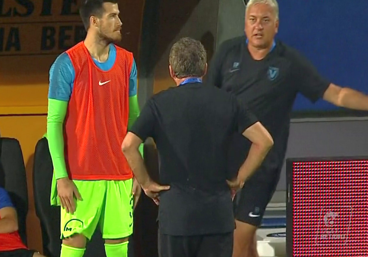VIITORUL - FCSB // FOTO Moment tensionat pe banca Viitorului » Hagi și-a ieșit din minți și a țipat la antrenorul de portari!