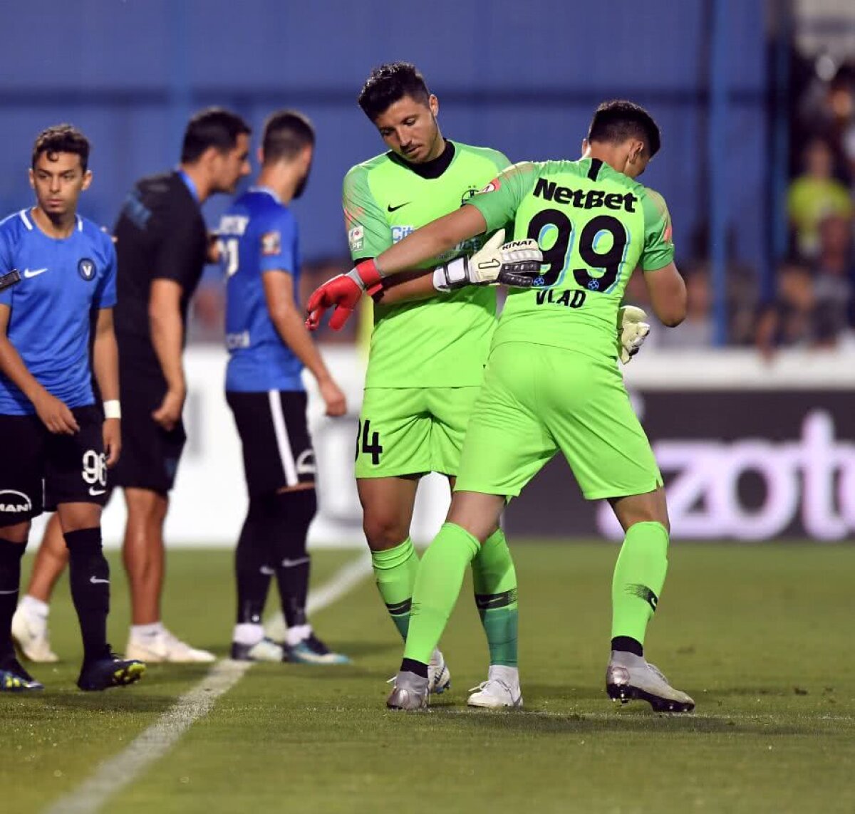 VIITORUL - FCSB 1-4 // FOTO Puștii lui Dică, mai buni decât ai lui Hagi! FCSB urcă pe primul loc după victoria lejeră cu Viitorul