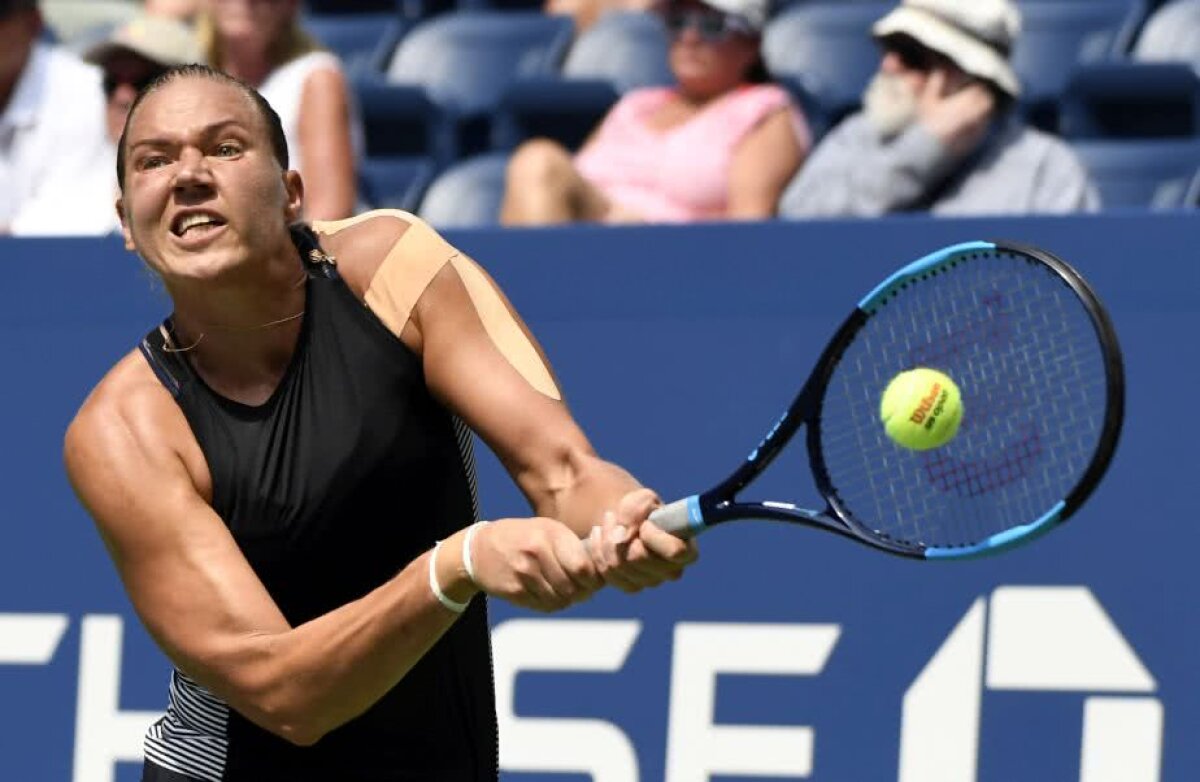 SIMONA HALEP - KAIA KANEPI // FOTO Coșmar sau realitate? Simona Halep, eliminată în primul tur de la US Open după ce a fost masacrată de jocul agresiv al Kaiei Kanepi