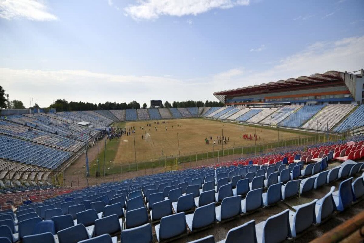 GALERIE FOTO Lăcătuș și Iordănescu au vorbit înaintea demolării stadionului Ghencea + Alte glorii steliste au fost prezente la eveniment