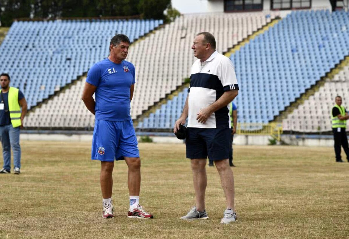 GALERIE FOTO Lăcătuș și Iordănescu au vorbit înaintea demolării stadionului Ghencea + Alte glorii steliste au fost prezente la eveniment