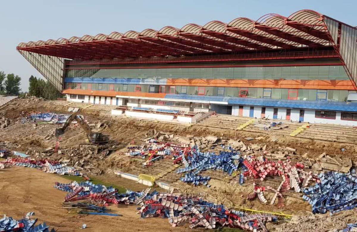 EXCLUSIV VIDEO + FOTO Atenție, cade "Ghencea"! Imagini incredibile de azi din "Templul fotbalului românesc" 