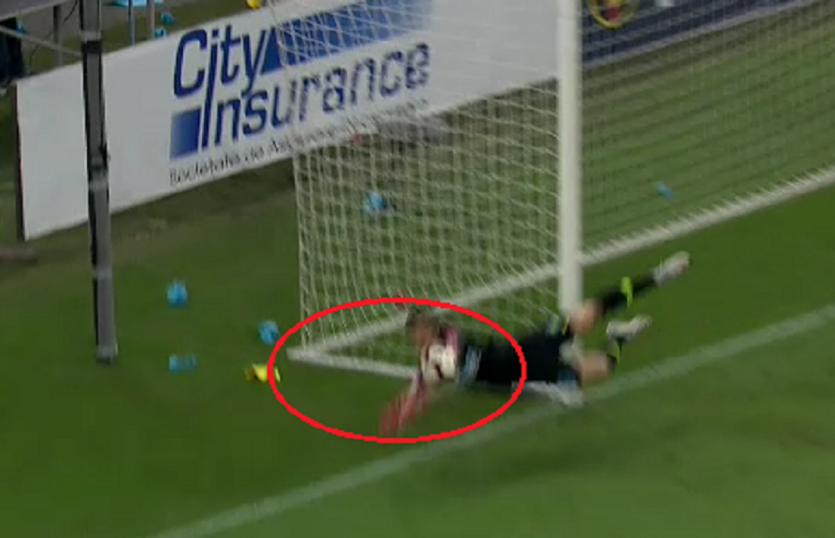 FCSB - RAPID VIENA // Ce gafe! Andrei Vlad le-a făcut cadou golul austriecilor