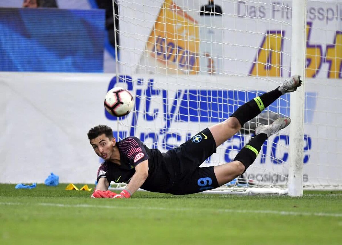 FCSB - RAPID VIENA // Ce gafe! Andrei Vlad le-a făcut cadou golul austriecilor