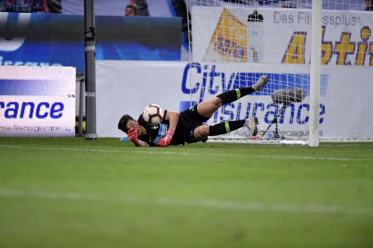 FCSB - RAPID VIENA // Ce gafe! Andrei Vlad le-a făcut cadou golul austriecilor