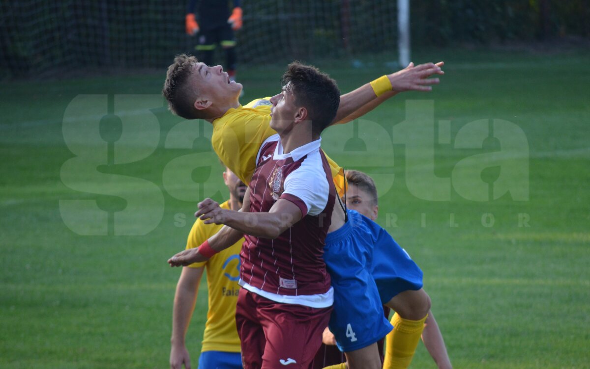 GALERIE FOTO I-a luat ochii tatălui! Aproape de CFR Cluj, Ionel Ganea l-a remarcat în Gruia chiar pe fiul său