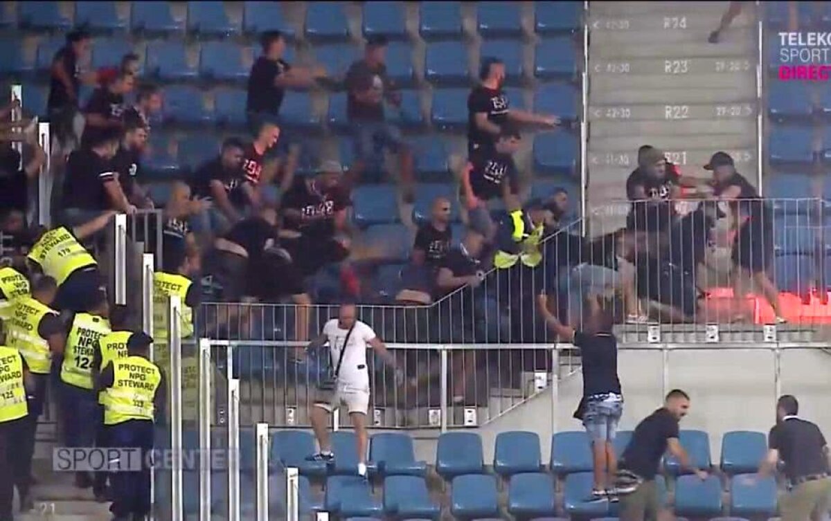 CS U CRAIOVA - DINAMO // GALERIE FOTO Incidente violente înainte de start: fanii celor două echipe s-au bătut cu brutalitate!