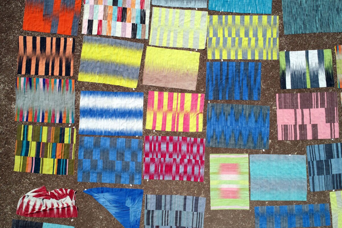 FOTO Spectaculos! Vă era dor de covoarele persane? Iată cum sunt produse în Turcia