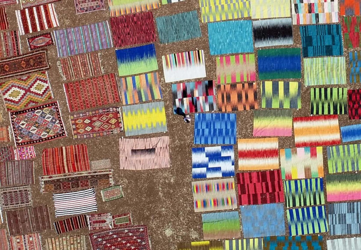 FOTO Spectaculos! Vă era dor de covoarele persane? Iată cum sunt produse în Turcia