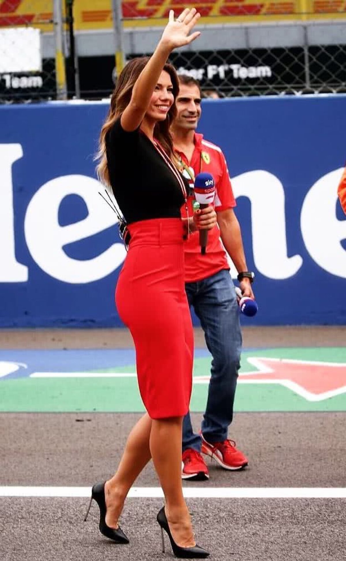 FOTO HOT Cea mai frumoasă reporteră de Formula 1: "Am trăit o experiență incredibilă”