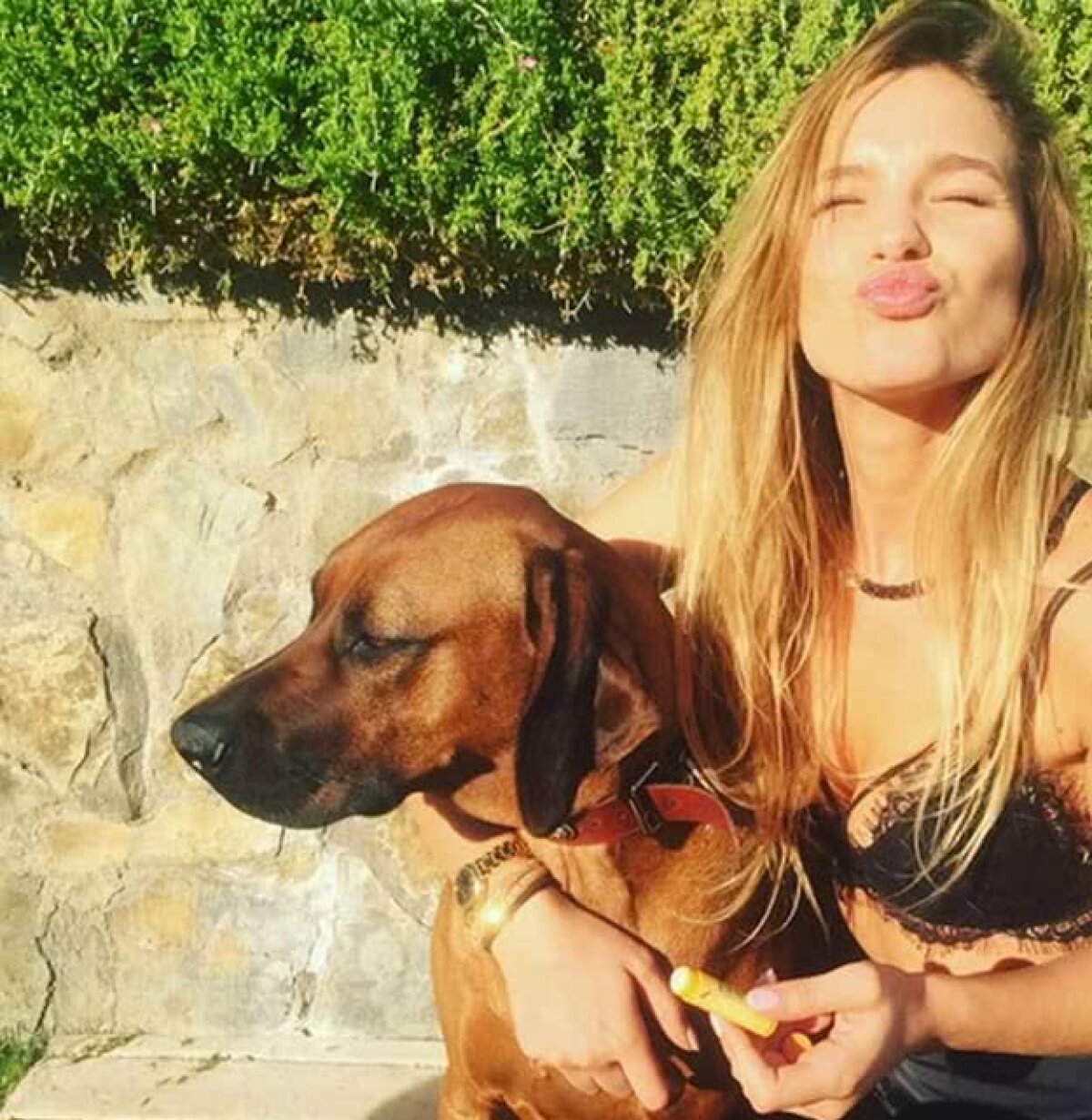 FOTO S-au despărțit pe Instagram! Un star de la United a fost părăsit de iubita lui