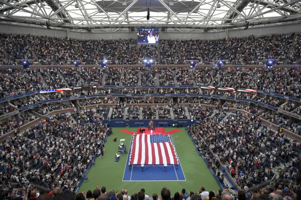 FOTO + VIDEO Momente incredibile la US Open! Serena Williams a pierdut finala cu Naomi Osaka după un meci scăpat de sub control: "Nu se poate! Eu nu trișez!"