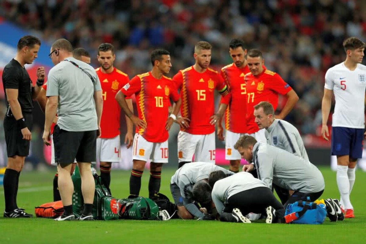ANGLIA - SPANIA 1-2 // GALERIE FOTO Accidentare șocantă în derby-ul din Liga Națiunilor » Și-a pierdut cunoștința și a fost scos cu masca de oxigen pe față!