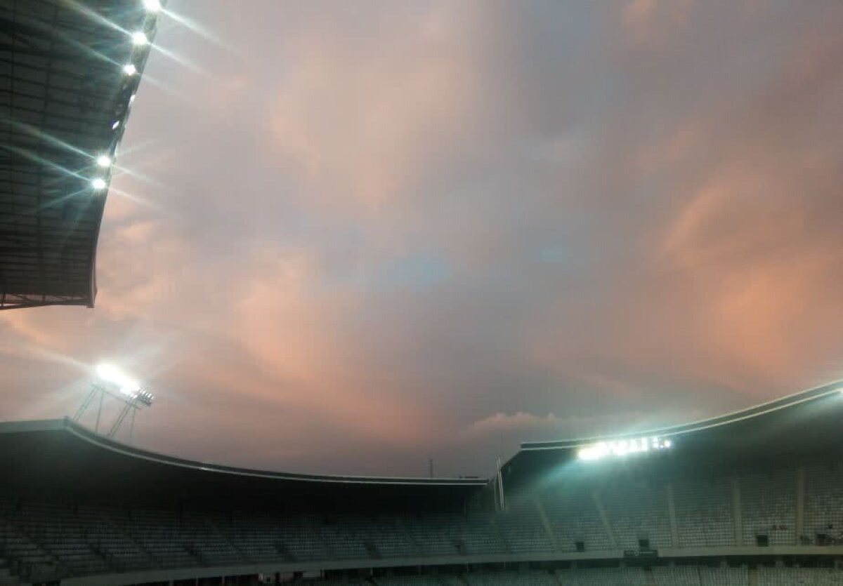 FOTO Meci cu de toate între Universitatea Cluj și codașa Ligii a 2-a » Adrian Falub, schimb de replici cu fanii: "Vă aștept după meciul cu Argeșul, vă dau și o bere!"