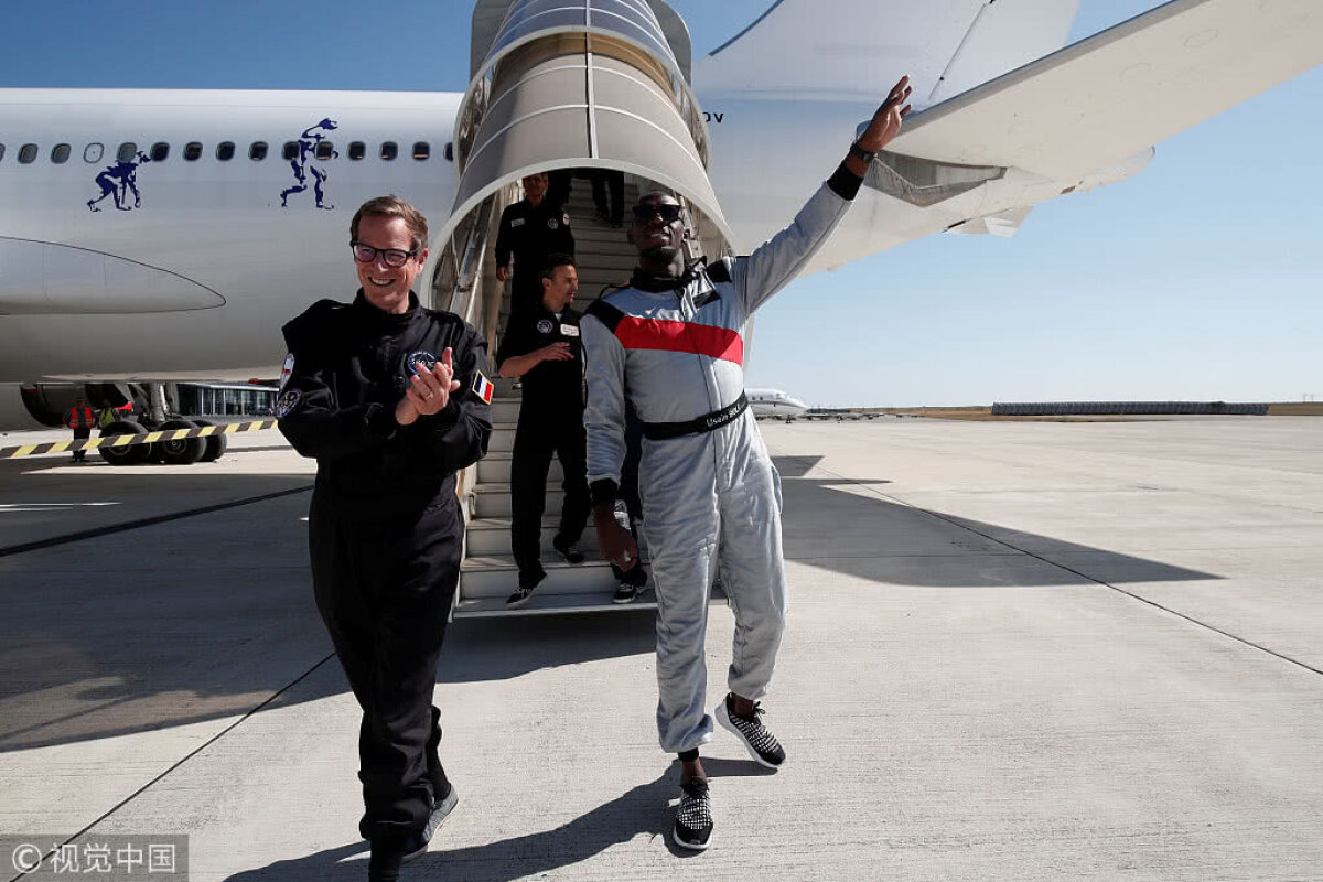 VIDEO+FOTO Spectaculos! Pe asta n-o mai făcuse: Usain Bolt s-a întrecut cu doi astronauți la gravitație zero