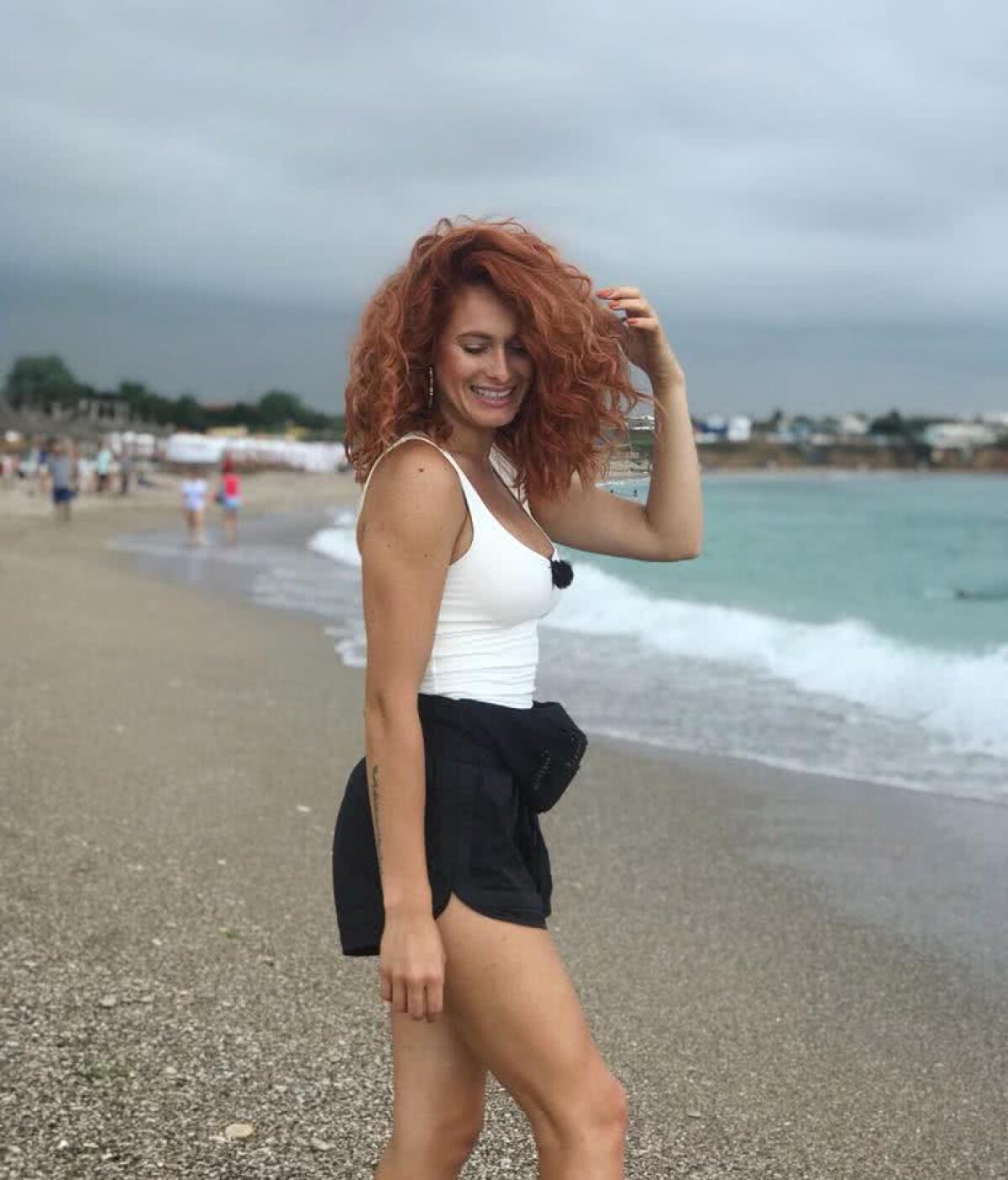 FOTO HOT Raluka despre bărbatul care i-a furat inima: ”Deci s-a terminat. Niciunul nu lasă de el”
