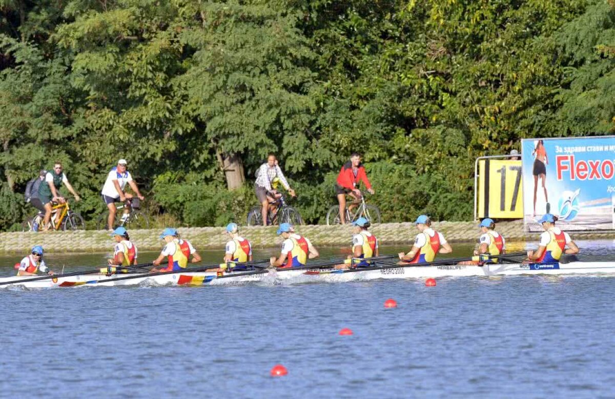 Corespondență din Bulgaria » FOTO "Vă dau numai șuturi în fund dacă nu vă calificați!" » Cum au fost motivați membrii bărcii de 8+1 în recalificările de azi