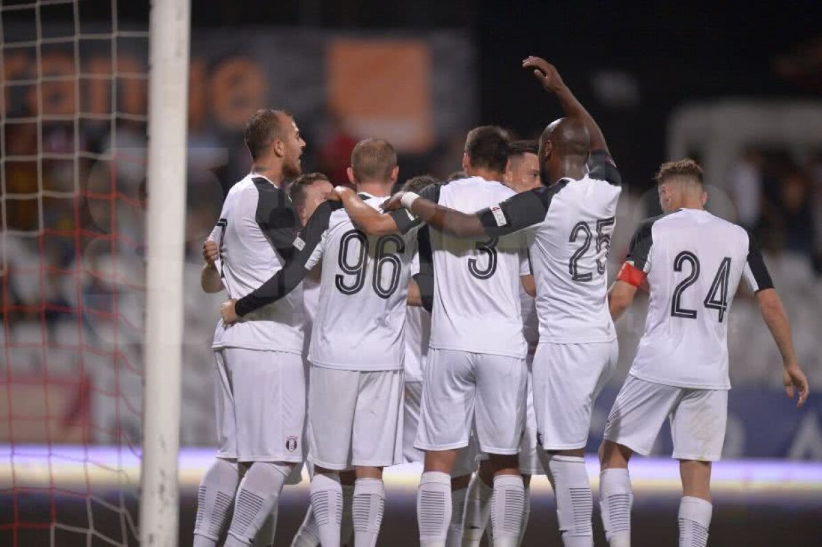 GALERIE FOTO Denis pericol public în "Groapă"! Alibec s-a distrat cu Dinamo, iar Astra a câștigat, 2-1 