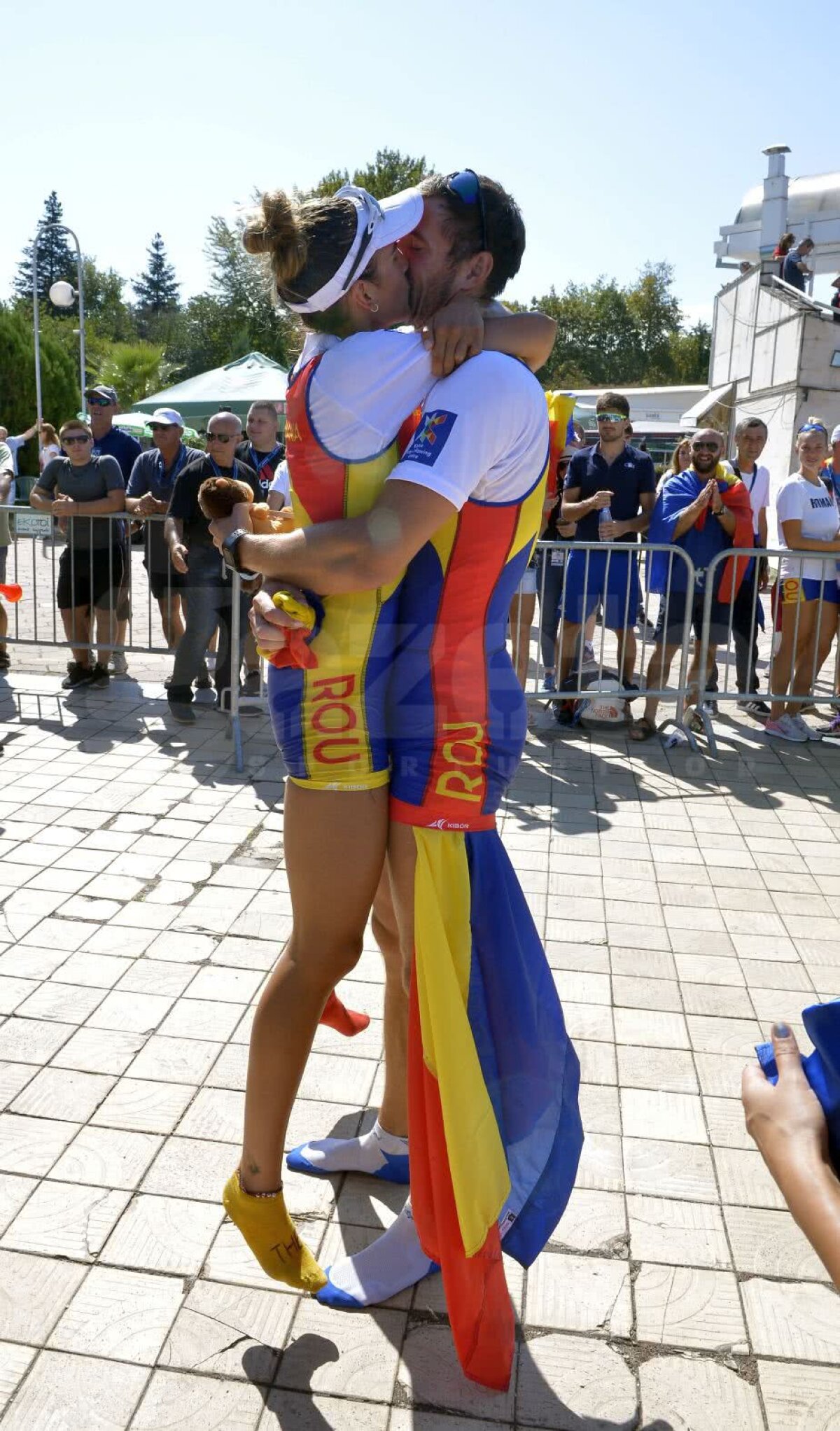 Corespondență GSP din Bulgaria » FOTO Dragoste pe podium! Soții Ionela și Marius Cozmiuc, medaliați la CM de Canotaj! Momente emoționante după curse