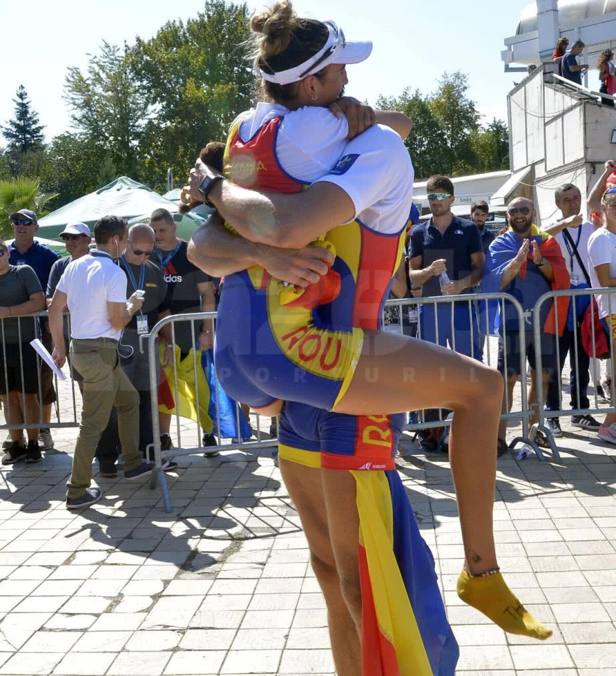 Corespondență GSP din Bulgaria » FOTO Dragoste pe podium! Soții Ionela și Marius Cozmiuc, medaliați la CM de Canotaj! Momente emoționante după curse