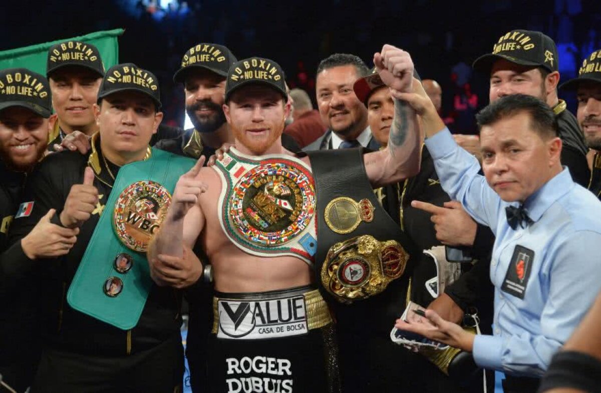 FOTO + VIDEO Saul "Canelo" Alvarez este noul rege al boxului! S-a impus la puncte în supermeciul cu Golovkin