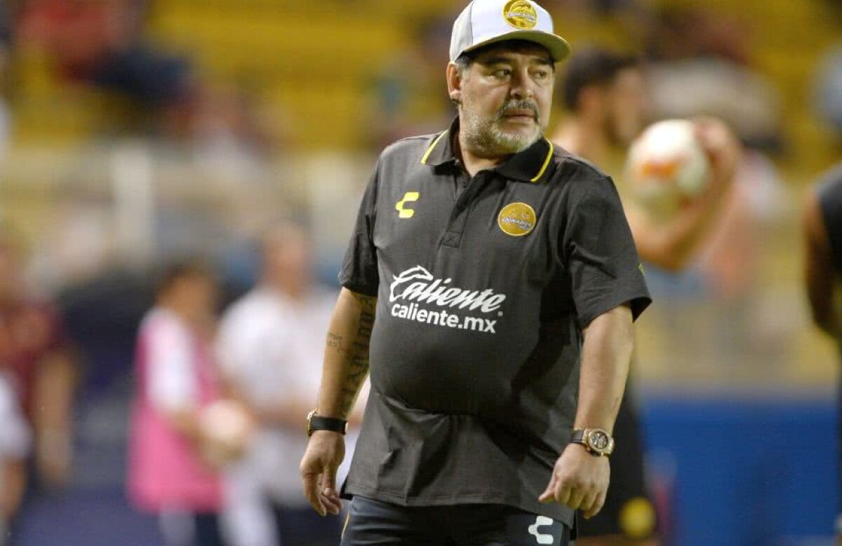 GALERIE FOTO Debut triumfal pentru Maradona în Mexic! A fost eroul serii și a făcut spectacol pe bancă