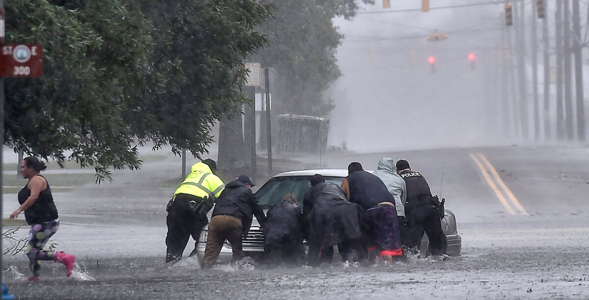 FOTO Imaginile dezastrului » Cum arată SUA după ce a fost lovită de urganul Florence 