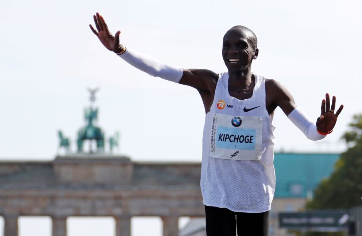 ELIUD KIPCHOGE // A stabilit un nou record mondial în maratonul de la Berlin: "Asta m-a făcut să trag de mine în ultimii kilometri"