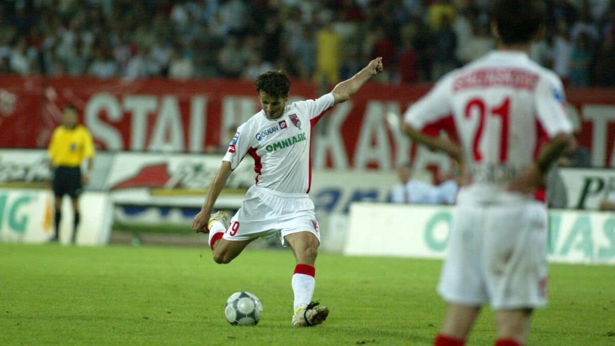 EXCLUSIV Interviu spectaculos acasă la Viorel Domocoș, în Bratca natală: "Am jucat la Craiova și la Dinamo, dar sunt stelist!" 