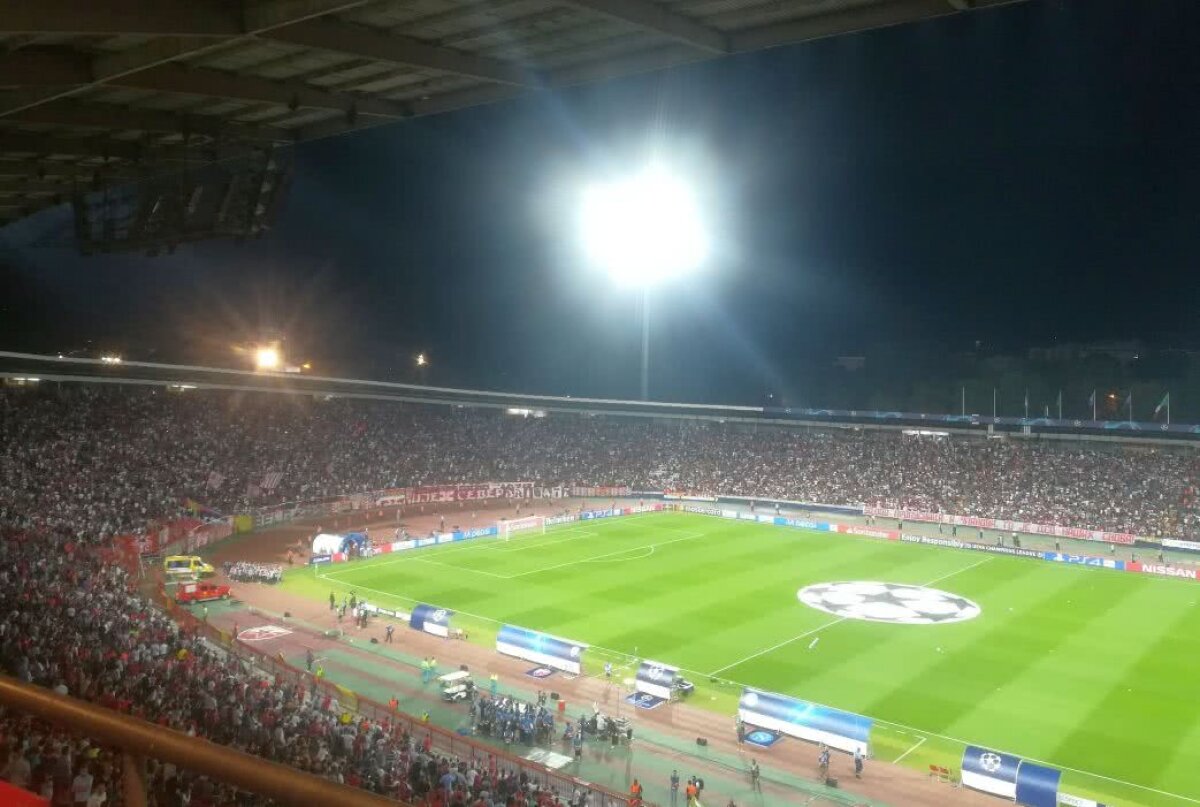 FOTO Imagini impresionante de pe "Marakana" din Belgrad, înaintea meciului cu Napoli » Belodedici, din nou alături de Mihajlovici și Savicevici