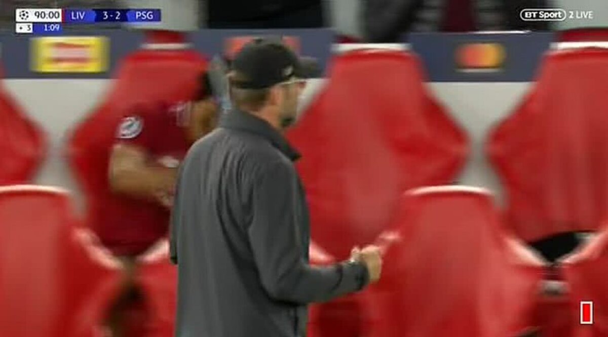 LIVERPOOL - PSG 3-2 // FOTO Ce-a fost asta? Reacția ciudată a lui Salah după golul lui Firmino a împărțit internetul în două » Tu ce părere ai?