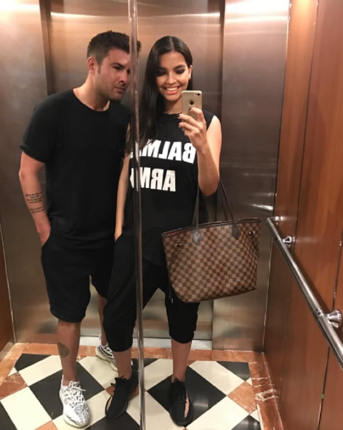 FOTO Soţia lui Adrian Mutu şi-a pus silicoane » Cum arată Sandra acum 