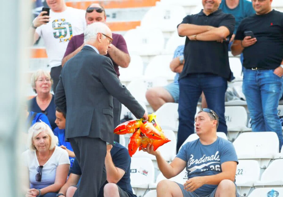 CHELSEA - PAOK SALONIC // FOTO Imaginea serii în Europa League » Ce făcea președintele lui Chelsea în atmosfera incendiară de pe "Toumba"