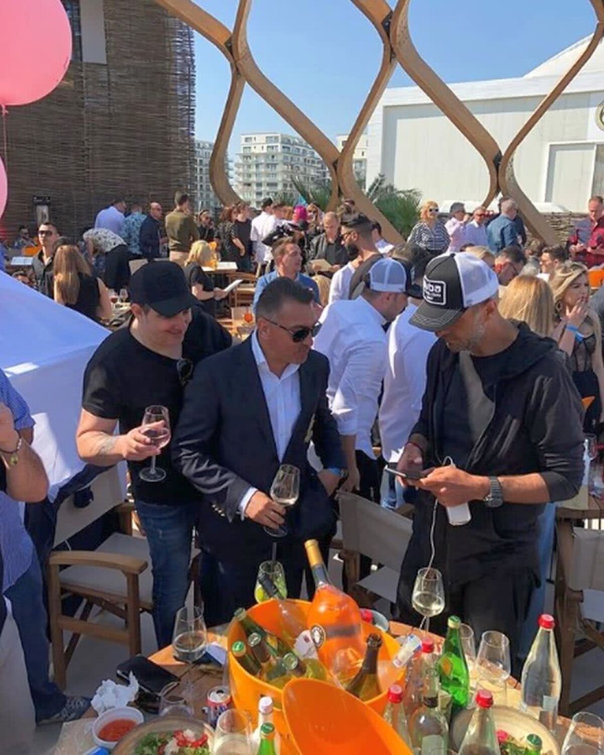 GALERIE FOTO Lordul » Ilie Dumitrescu face senzație cu fotografiile postate pe Instagram