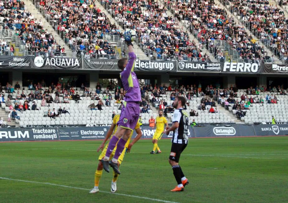 LIGA 2 // VIDEO U Cluj s-a distrat 90 de minute cu Petrolul, dar era să o comită în prelungiri » Toate rezultatele etapei a 8-a + clasament