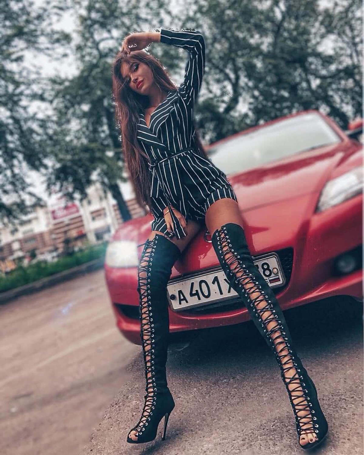 FOTO Drama unui fotomodel: răpită în Dubai de șeful ei, a sărit de la etajul 6 pentru a scăpa, apoi a fost arestată