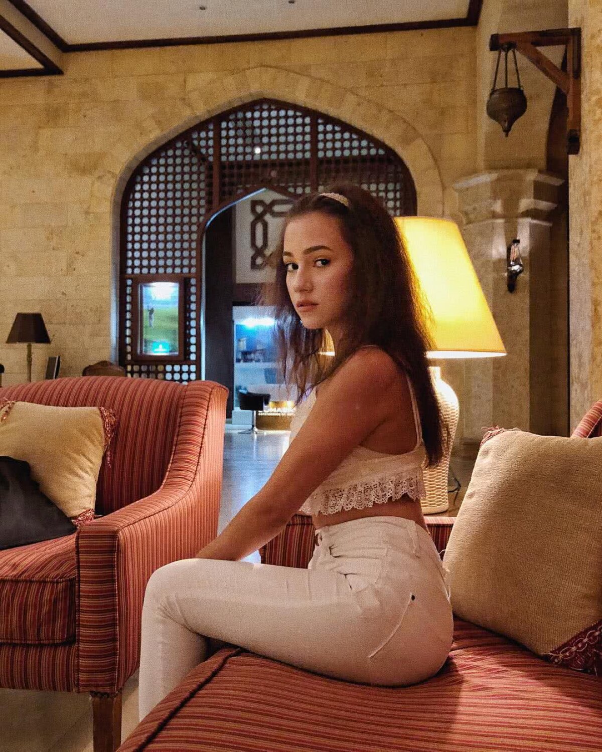 FOTO HOT Cine e Mimi de pe Instagram » E cea mai în vogă vloggeriță din România și postează imagini demențiale pe net