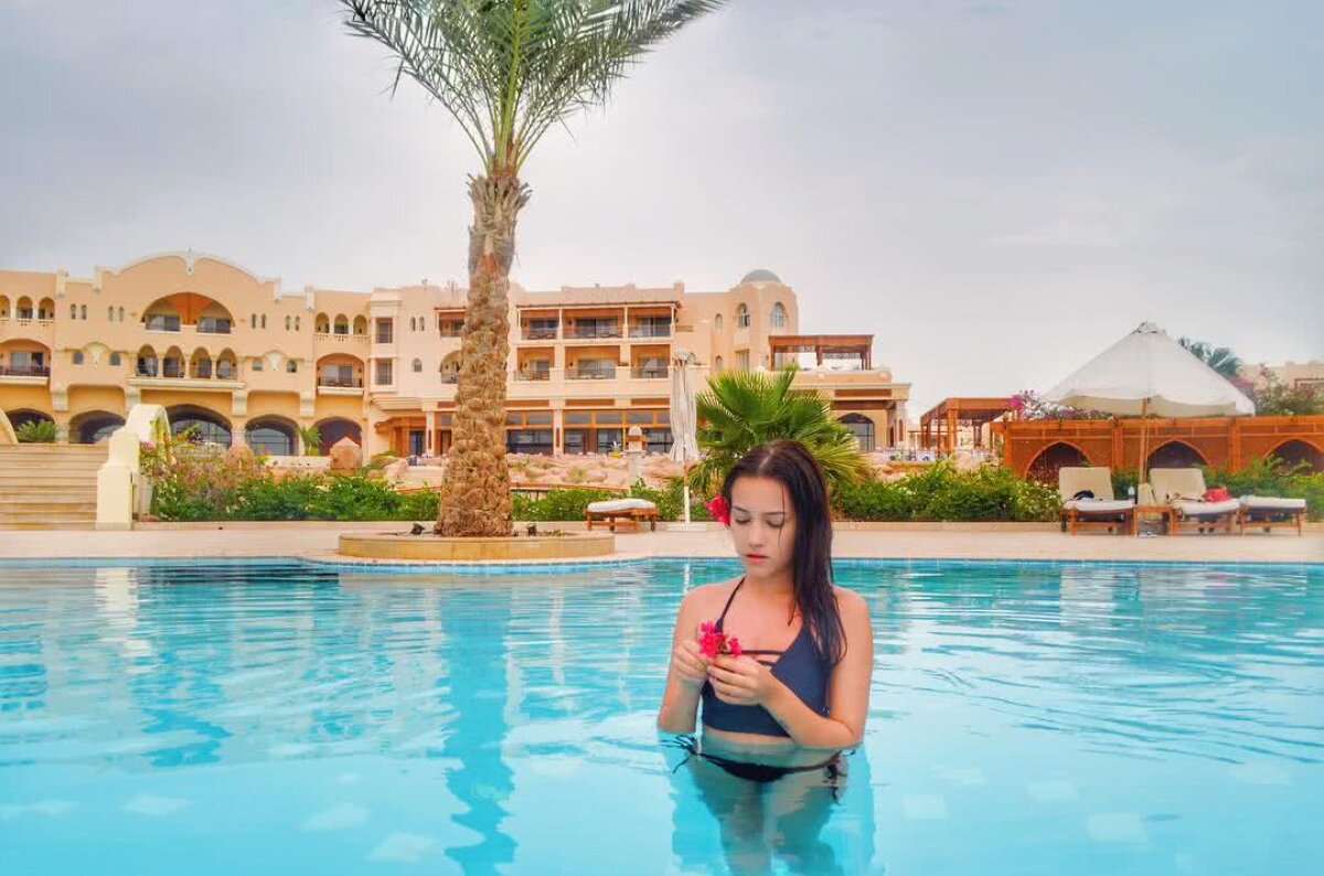 FOTO HOT Cine e Mimi de pe Instagram » E cea mai în vogă vloggeriță din România și postează imagini demențiale pe net