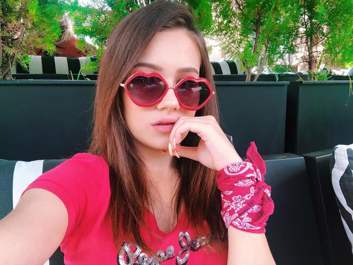 FOTO HOT Cine e Mimi de pe Instagram » E cea mai în vogă vloggeriță din România și postează imagini demențiale pe net