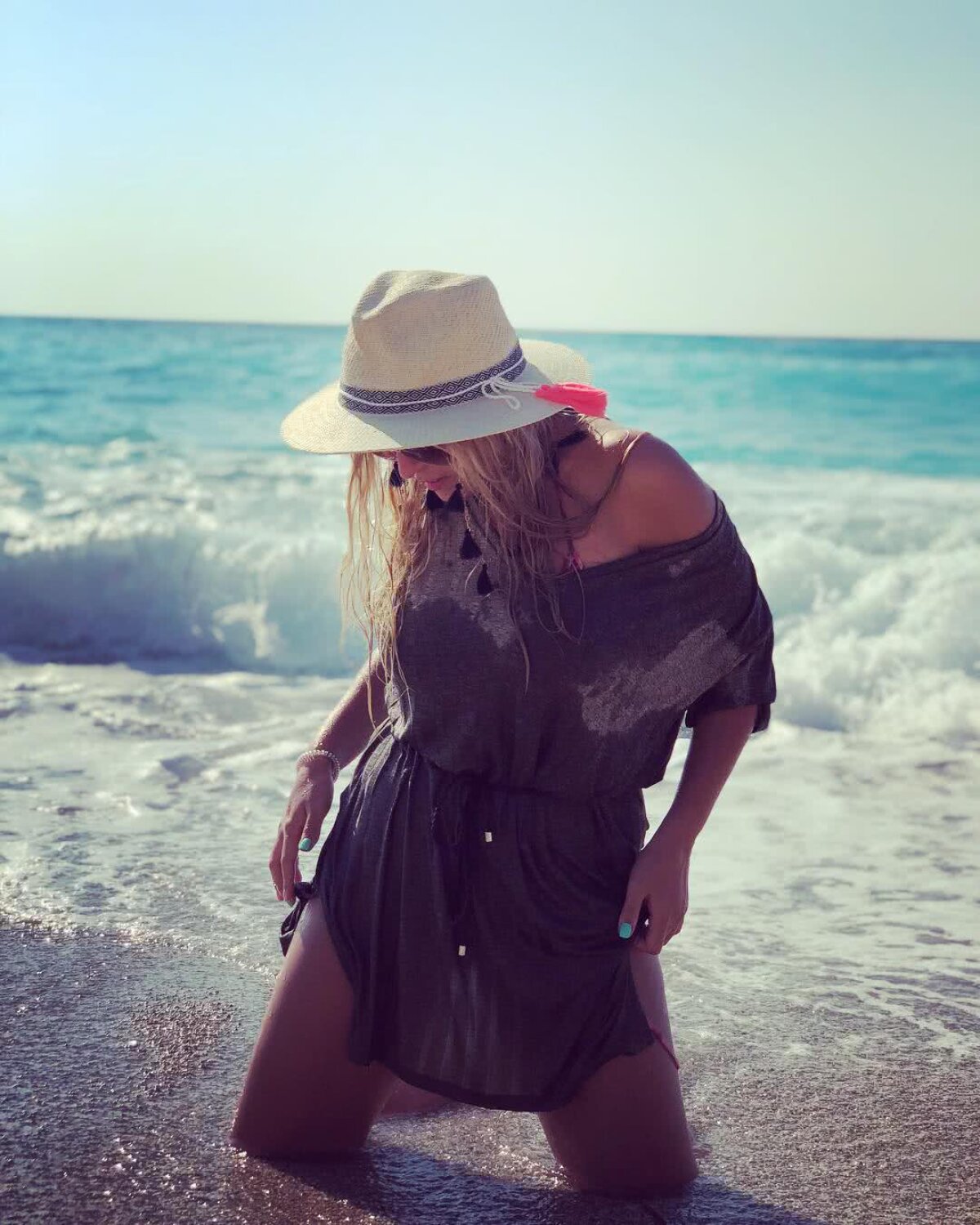 FOTO HOT Cristina e printre cele mai populare vloggerițe din România și pozează super sexy!