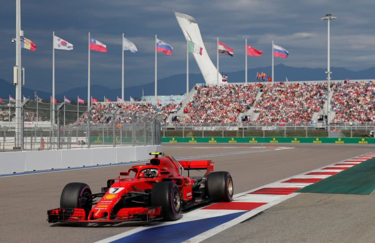 GALERIE FOTO Victorie fără emoții pentru Lewis Hamilton! Distanță uriașă față de rivalul Sebastian Vettel