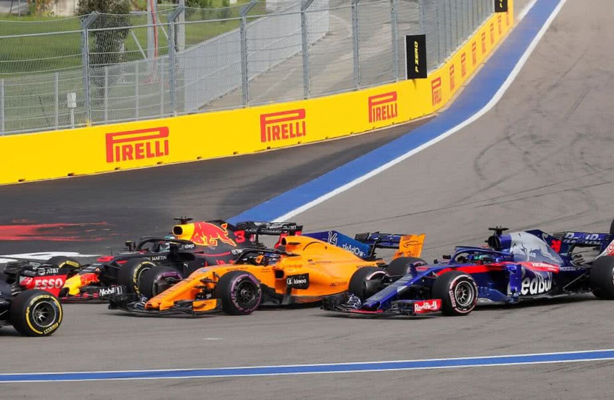 GALERIE FOTO Victorie fără emoții pentru Lewis Hamilton! Distanță uriașă față de rivalul Sebastian Vettel