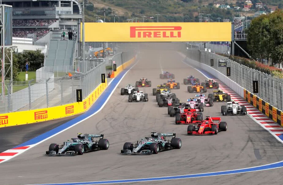 GALERIE FOTO Victorie fără emoții pentru Lewis Hamilton! Distanță uriașă față de rivalul Sebastian Vettel