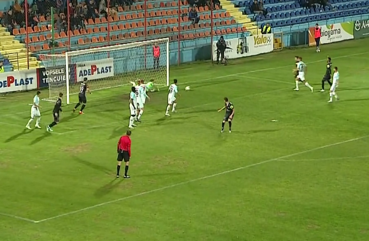 HERMANNSTADT - FCSB // VIDEO+FOTO Experimentul lui Dică a dat primul chix: greșeli în lanț la golul sibienilor