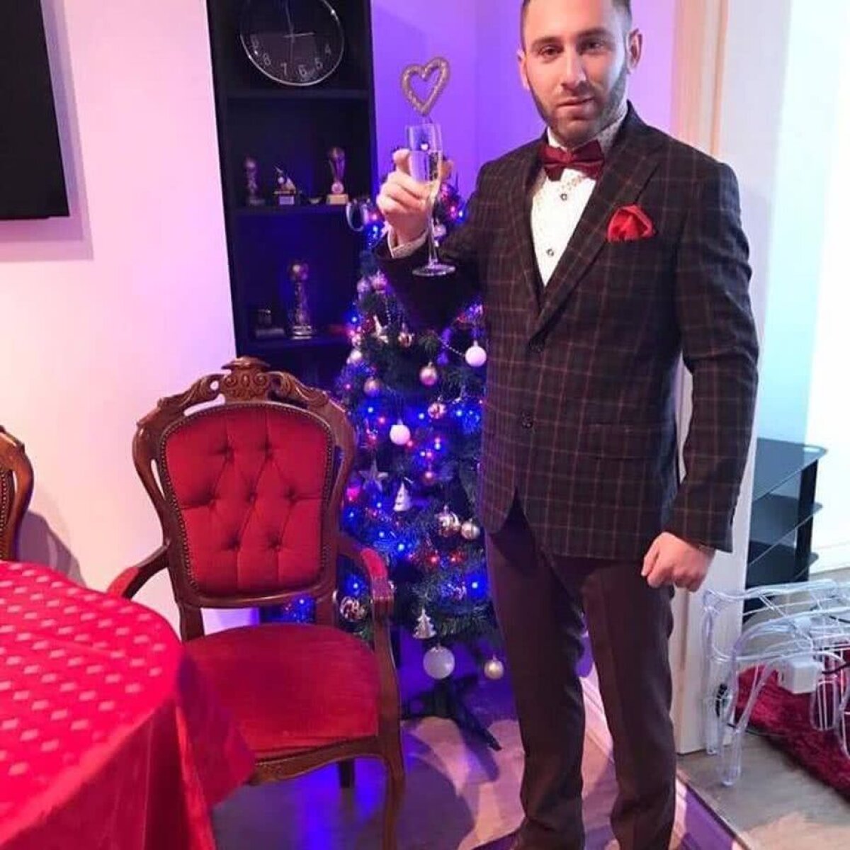 VIDEO + FOTO Cătălin Munteanu și Marius Niculae au decis: "El e cel mai prost îmbrăcat coleg pe care l-am avut"