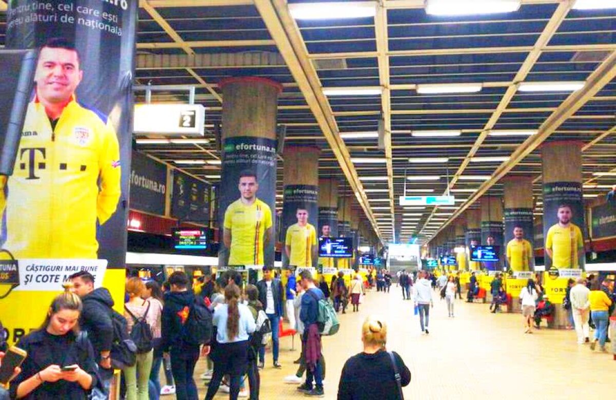 GALERIE FOTO Emulație la metrou! Campanie inedită a principalului sponsor al naționalei de fotbal înainte de meciurile cu Lituania și Serbia din Liga Națiunilor