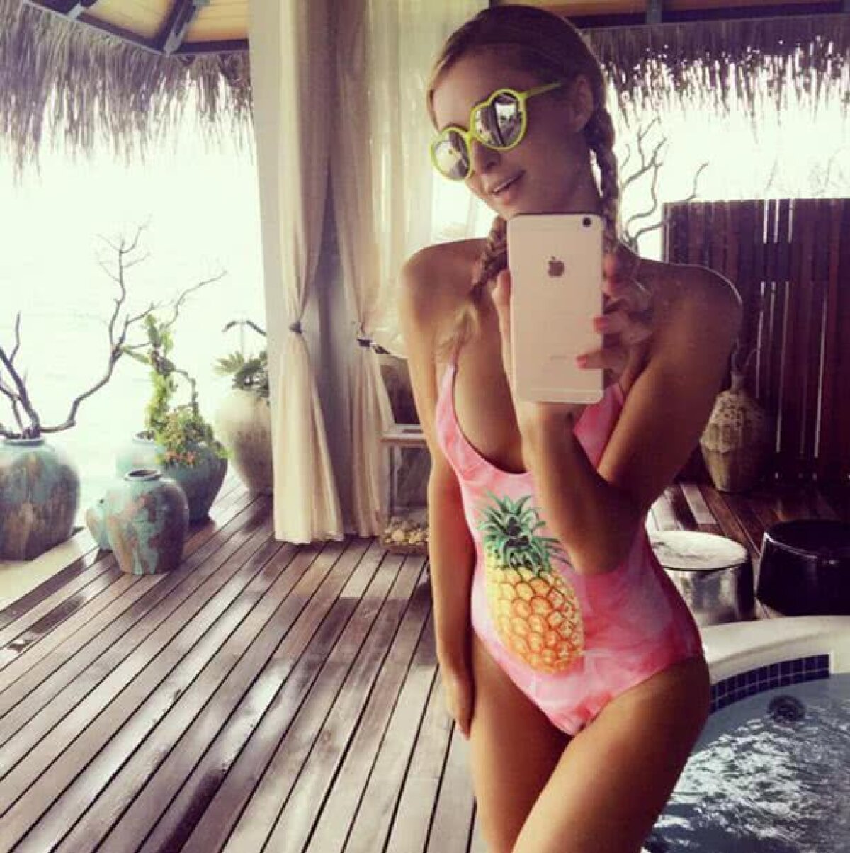 FOTO Nu își pierde farmecul! Paris Hilton e ravisantă în ultimele poze postate pe Instagram