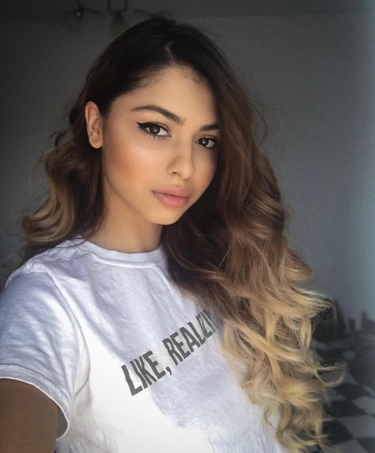 FOTO De la VIDEOCHAT la VLOGGING! Povestea tulburătoare a Iriniei Deaconescu