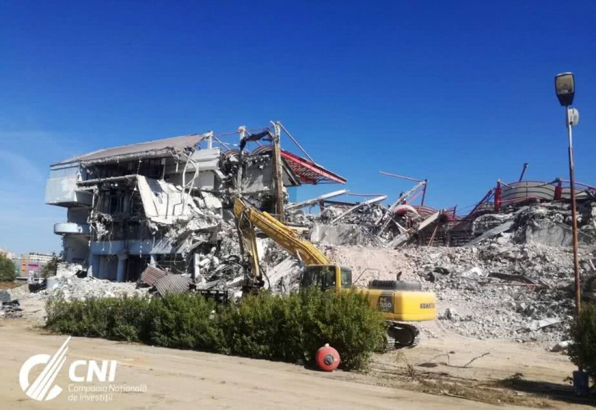 FOTO SPECTACULOS  A căzut și oficiala din Ghencea! Cum arată stadionul "Steaua" după demolare