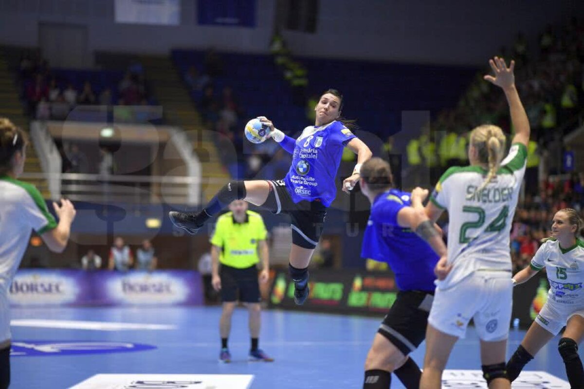 FOTO Debut perfect pentru CSM București! "Tigroaicele" au câștigat categoric cu Ferencvaros, 36-31